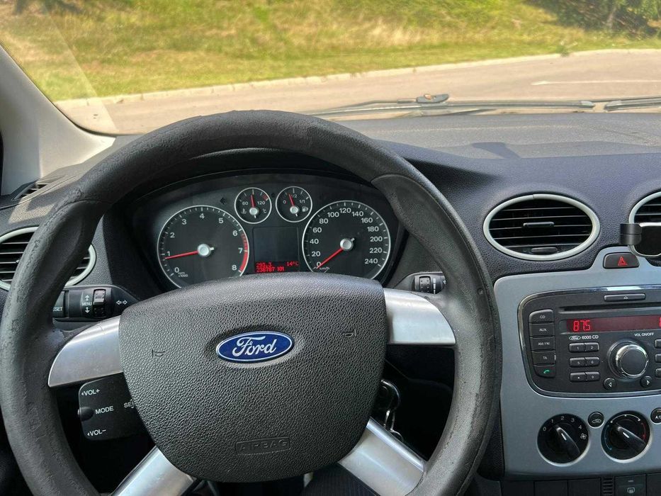 Ford Focus II - 1.4