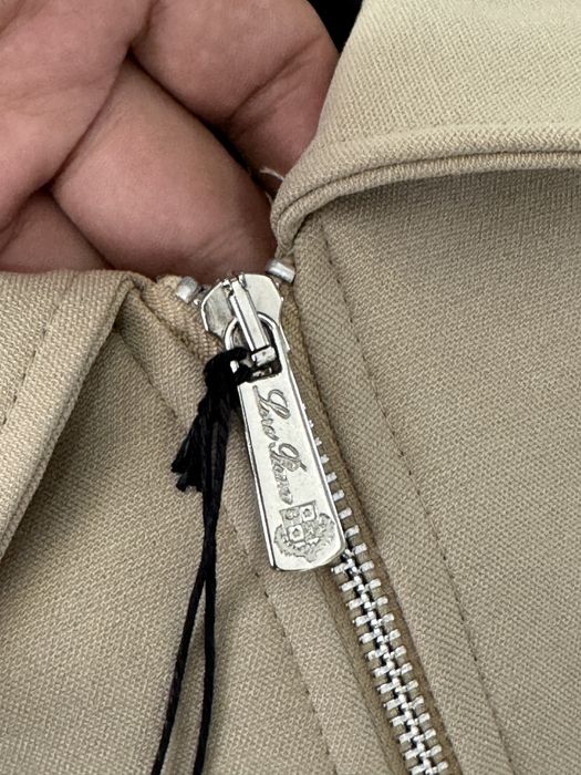 Loro Piana топ бежово яке