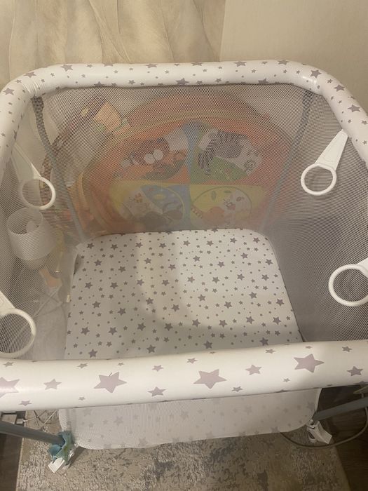 Манеж складной с мелкой сеткой устойчивый