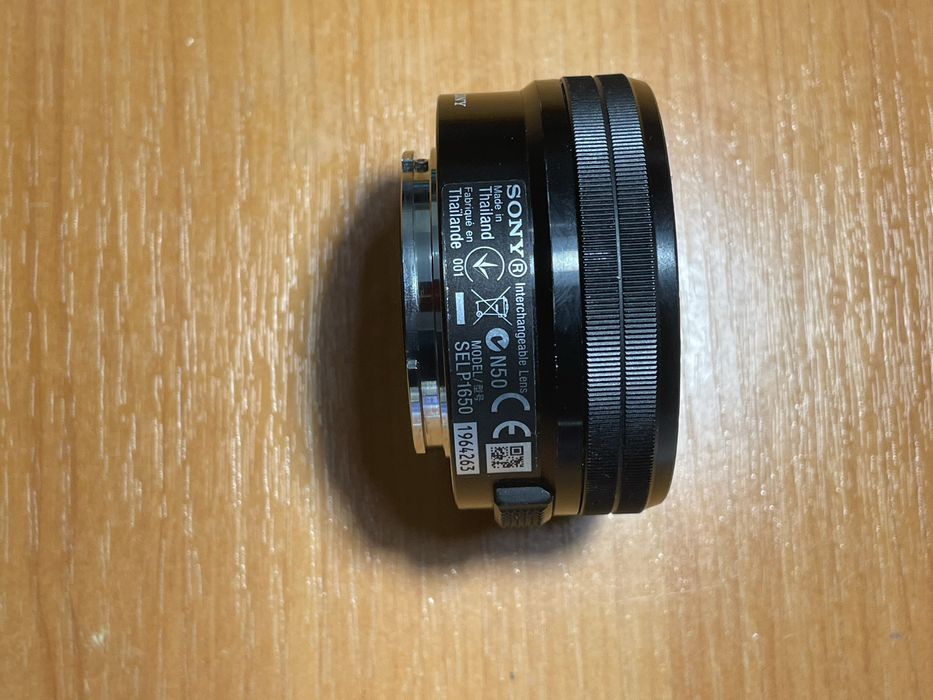 Объектив Sony 16-50 OSS