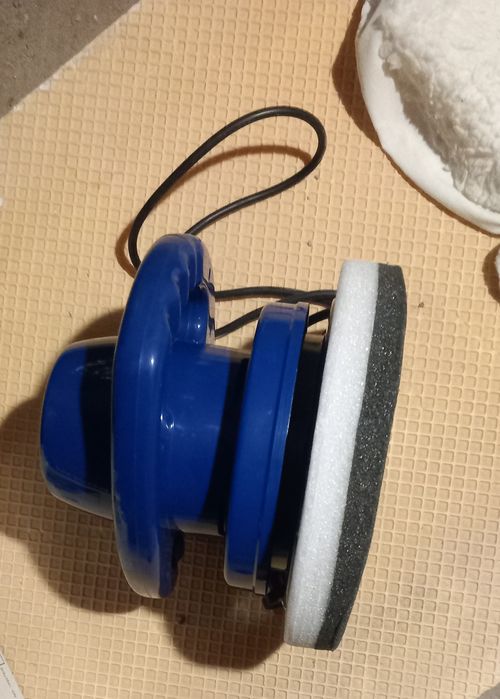 Продавам авто полир машина