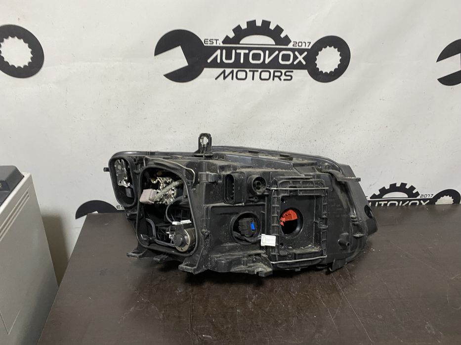 Far stanga bixenon si led Audi Q5 8R facelift