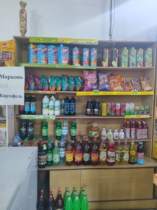 Срочно продам стеллажи