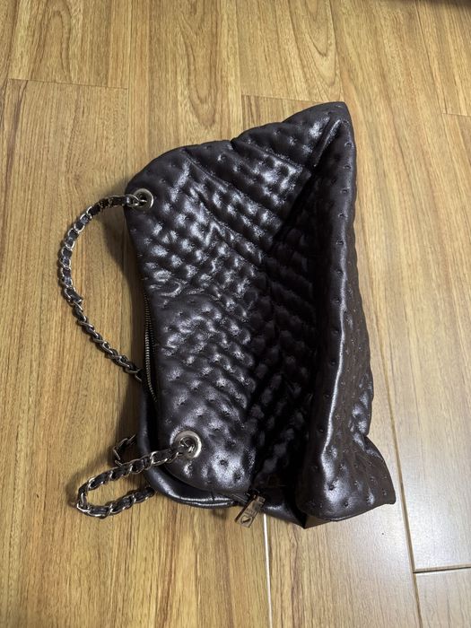 Geantă Love Moschino – matlasată, gri închis, stare foarte bună