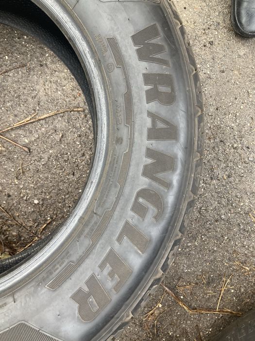 Летни гуми 255/65/18