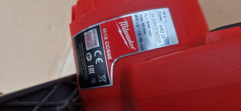 Milwaukee circular , ferestrau sabie