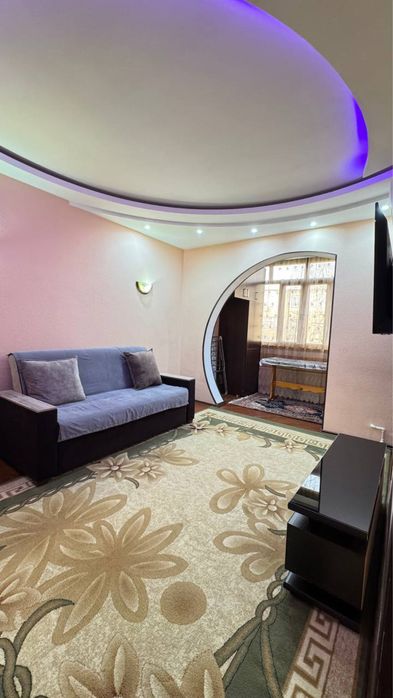 Срочно сдается в аренду 2 ком 3 этаж ор.р тарговый центр