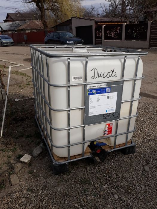 Bazine de 1 tonă ideale pt apă preț.220 lei.