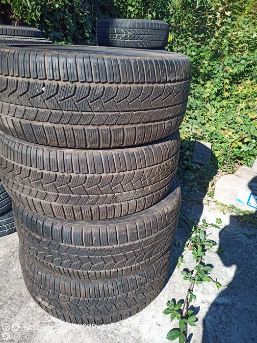 Продавам комплект Зимни гуми континентал 245/45/19