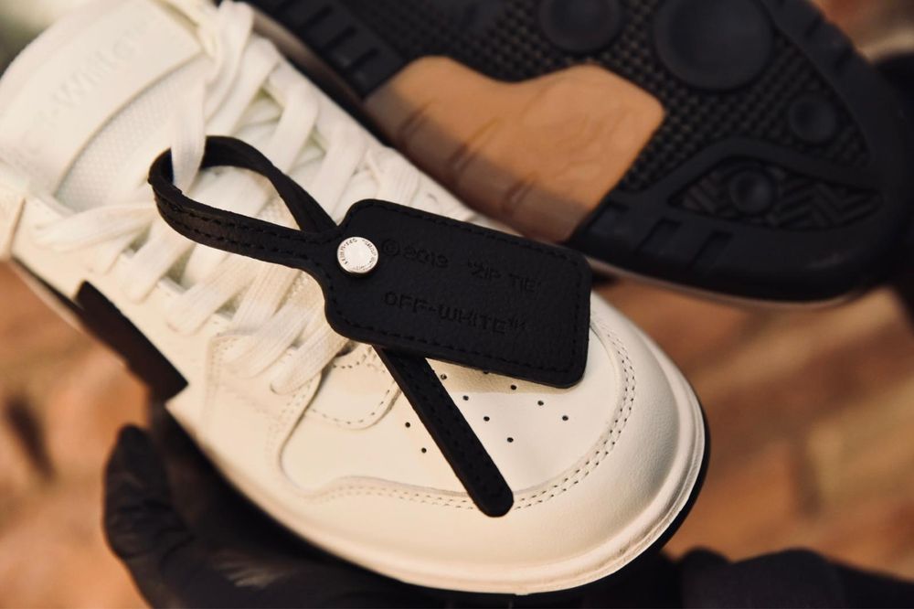 Off white out off office