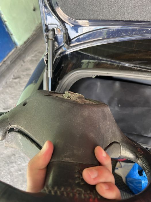 продам руль от ауди А6С5