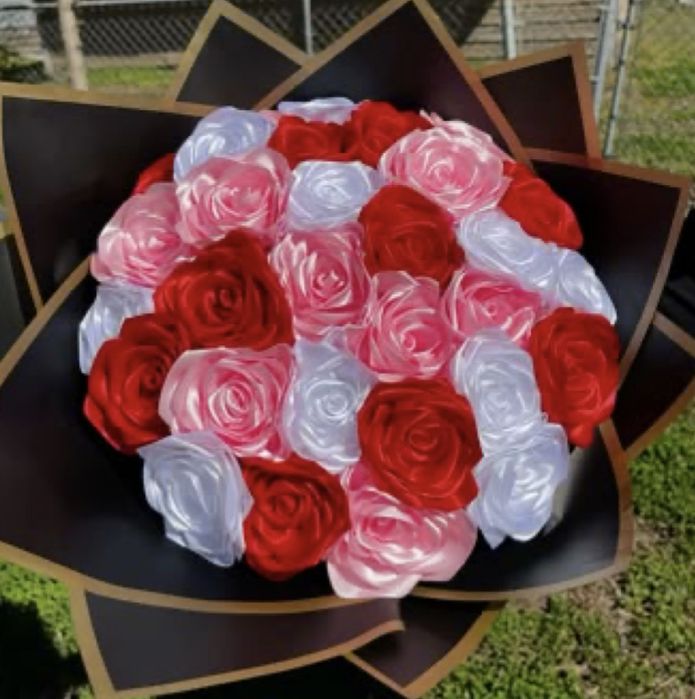 Цветы атласвый