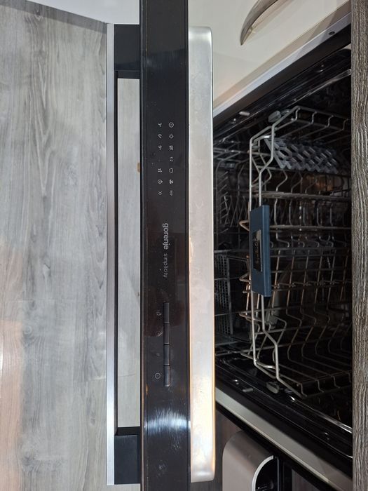 Съдомиялна машина за вграждане Gorenje