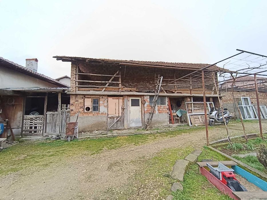 Етаж от къща Луковит.