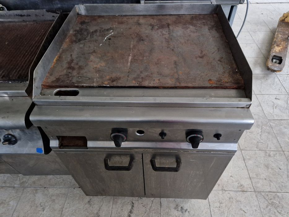 Grill de banc sau cu banc, electric sau gaz, inox