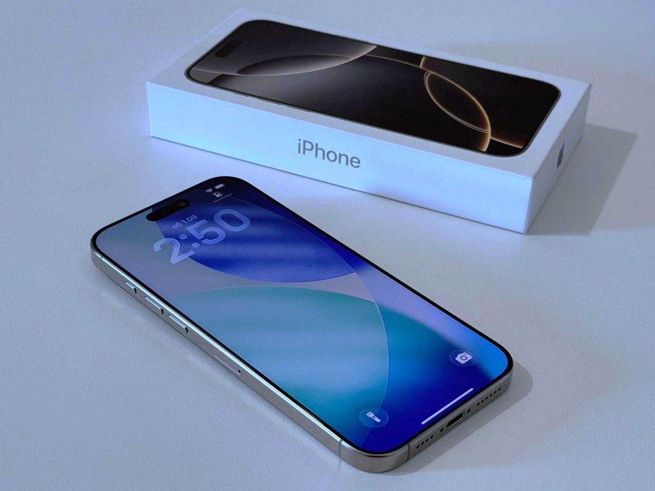 Бартер! iPhone 16 Pro Max Natural Titanium (Сив)  91% Батерия.