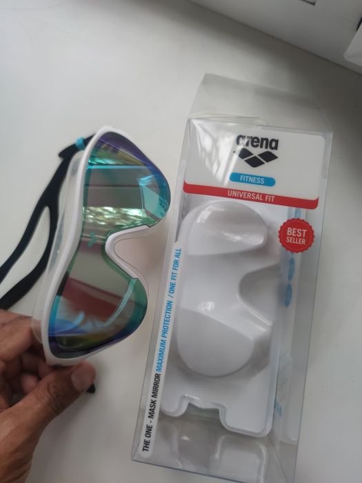 Очки для плавания