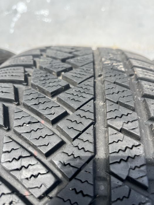 4 бр. зимни гуми 215/55/17 Continental 6+ mm DOT 3216