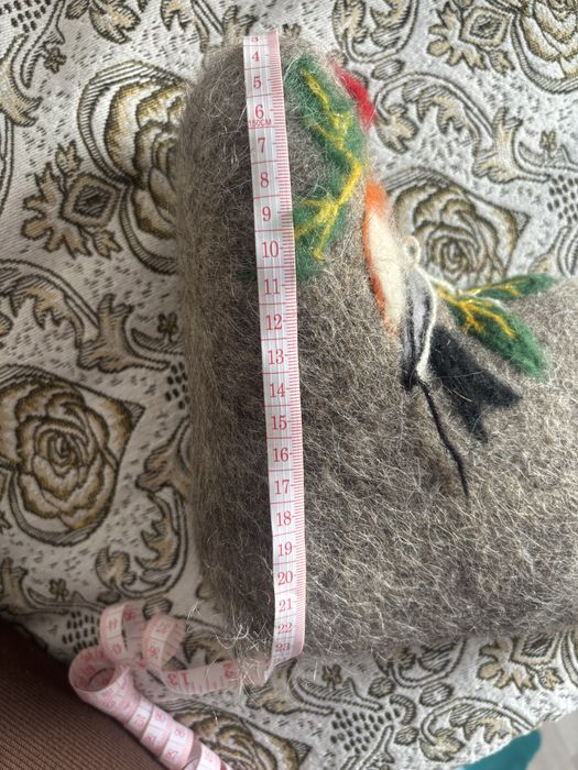 Продам валенки на девочку 5-6 лет.