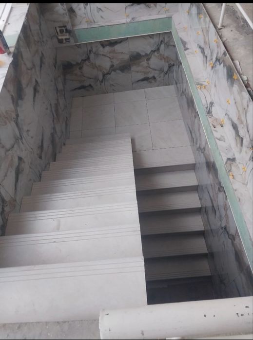 нотурар бино сотилади (магазин  офес кафе цех ) 3 метир йулгача масофа