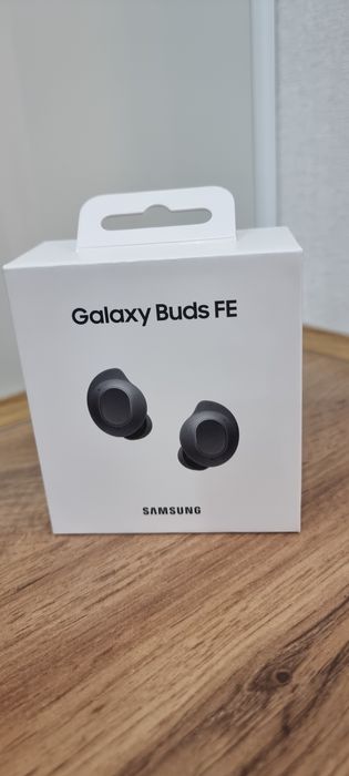 Продам наушники новые