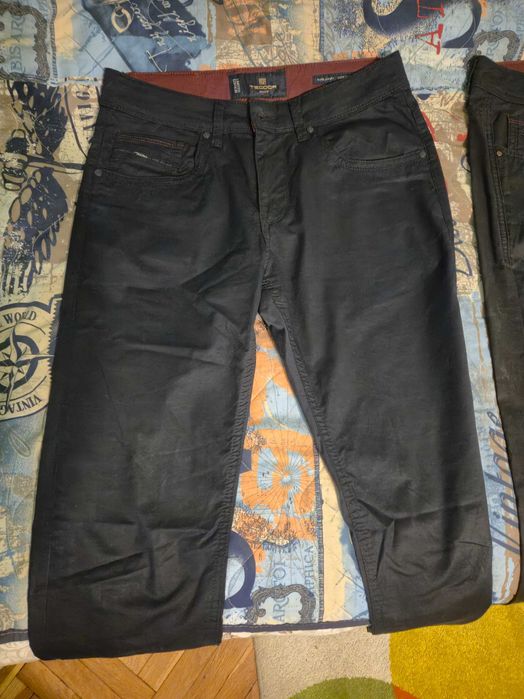 2 панталона Teodor