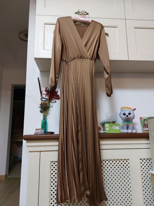 Rochie de cocktail satinata