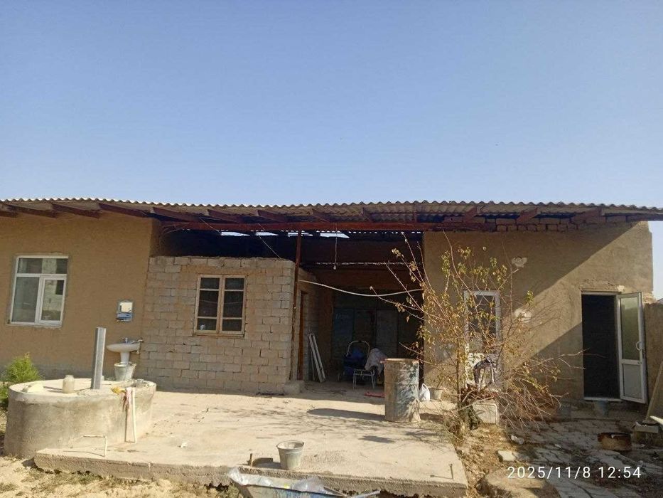 Hovli sotiladi. Ховли сотилади.