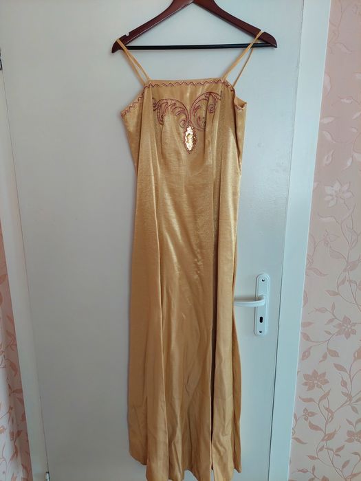 Ритуална носия за къна