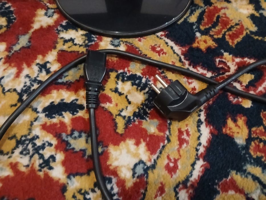 Манитор без косиков от LG