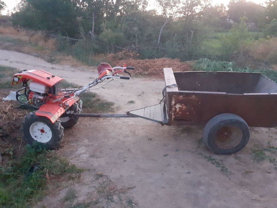 Motokultuatr sotiladi 18hp