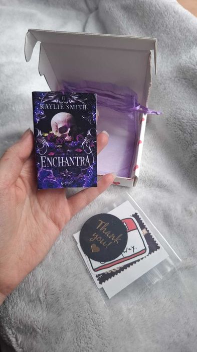 Martisor magnet cu minibook Enchantra