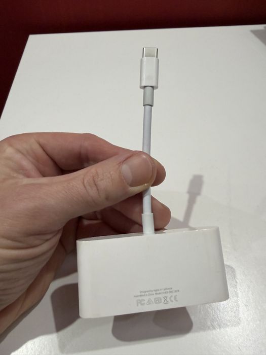 Adaptor Apple Lightning Card SD A1441 A1620 USB C - VGA