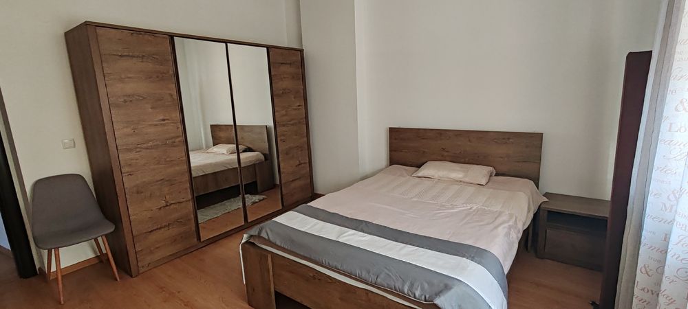 Дава се под наем Тристаен апартамент в София, Оборище - 90 кв.м за 698.19 € - Снимка #2