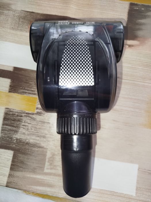 Турбо четка за прахосмукачка ровента.