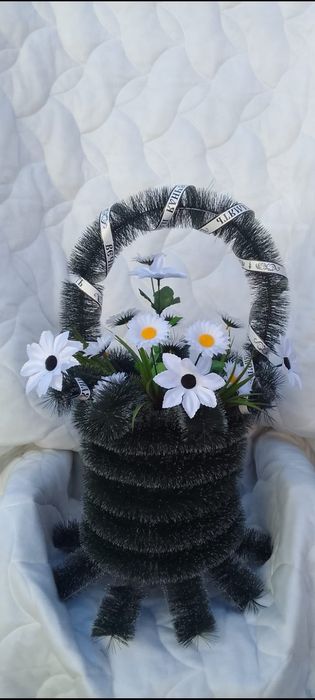 Продам корзины траурные