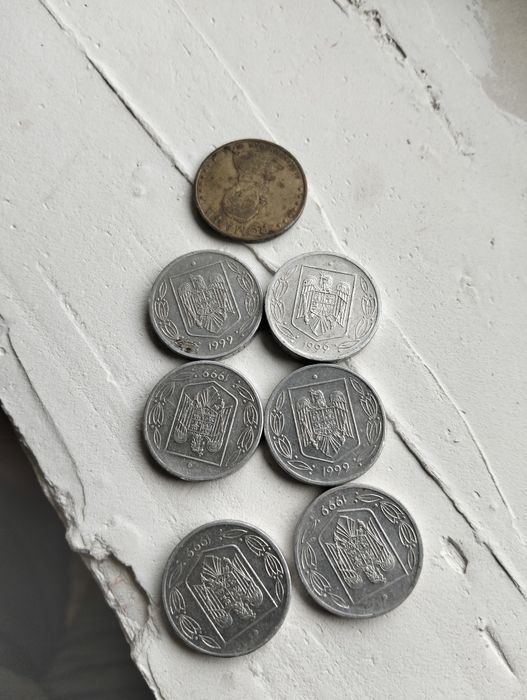 6 Monede de 500 de lei și una de 50 de lei