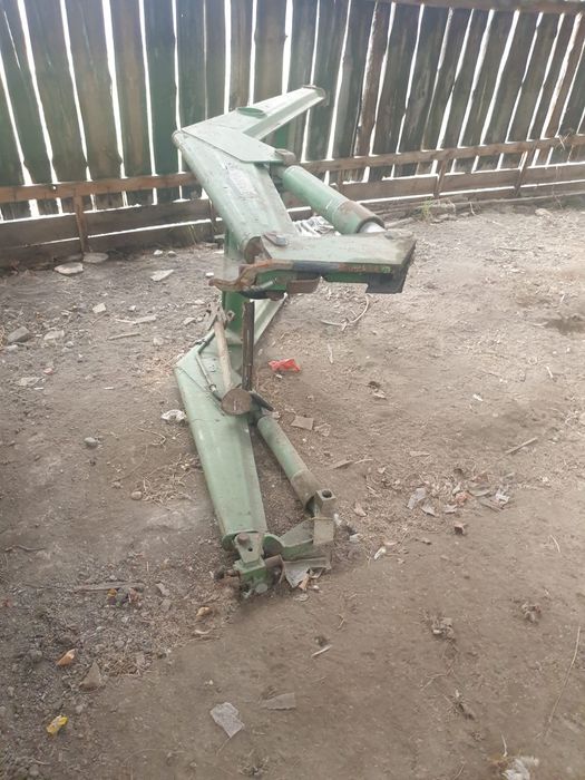 Încărcător frontal, John Derre, UTB, Interational, Fendt, New Holland