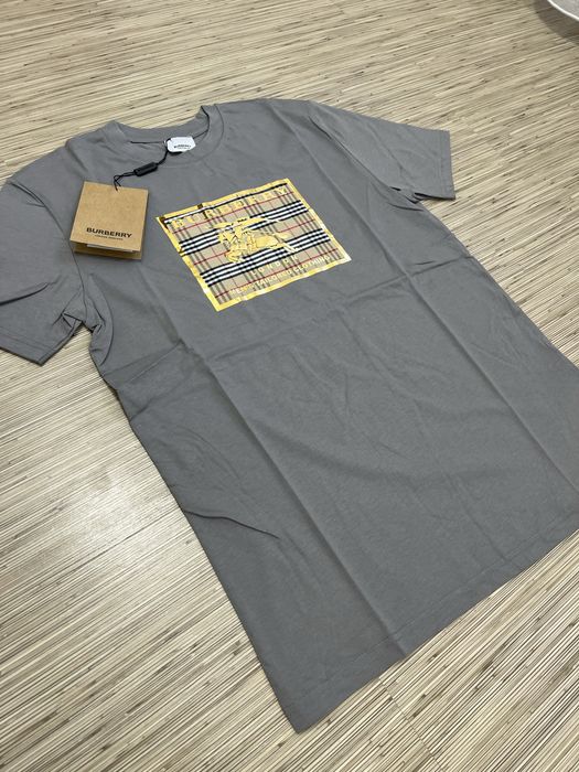 Tricou burberry marimea L nou cu eticheta