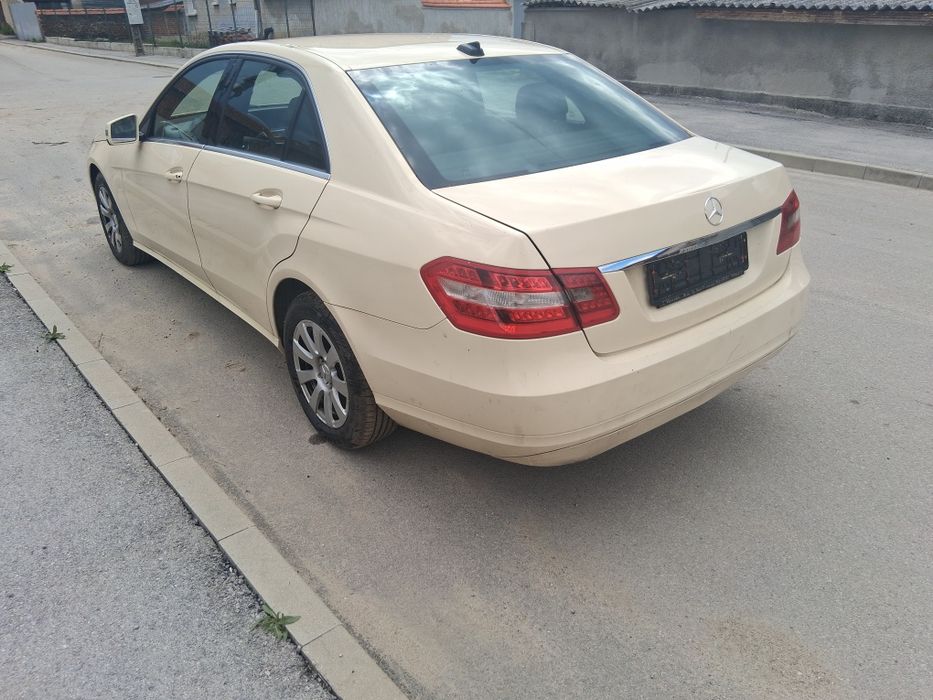 Mercedes W212 220 cdi  на части!