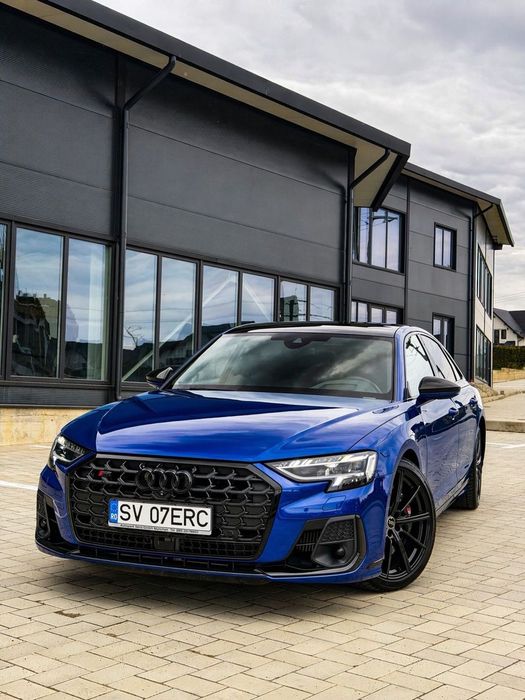 Audi S8