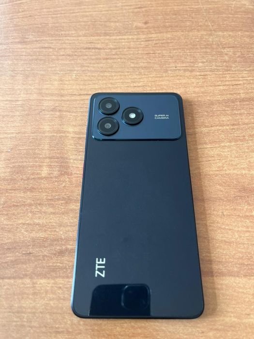 ZTE A36 64гигабайт