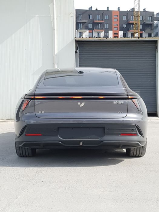 Geely Jiyue Robo 07. Elektro-Mobil