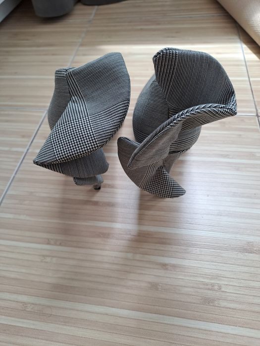 Pantofi MaxMara.