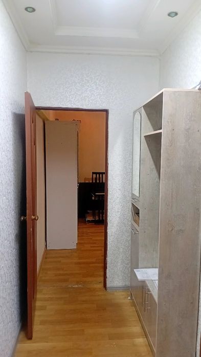 продам 1 ком. кв. в 10мкр дом 29