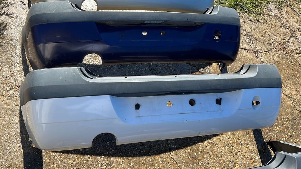 Bara / bari spate Logan   1 diferite culori