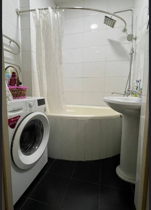 Юнусабад 4..  4/4/4, 82м²