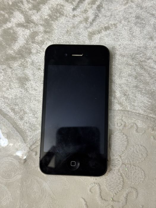 iPhone 4S СРОЧНО