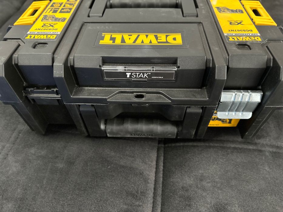 Fierăstrău sabie DeWalt DCS367 XR Brushless 18V – Fără acumulator și încărcător