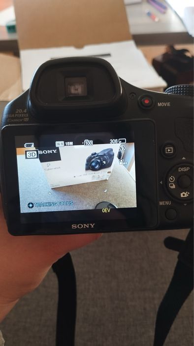 SONY фотоапарт - Carl Zeiss оптика